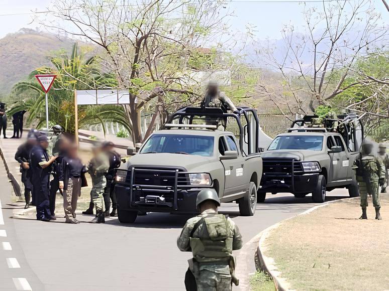 Localizan con vida a peritos de FGR desaparecidos que investigaban caso Ayotzinapa