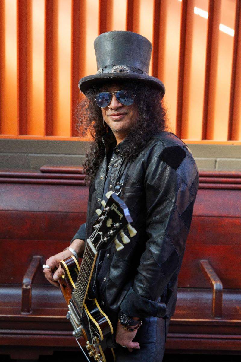 Slash anuncia 