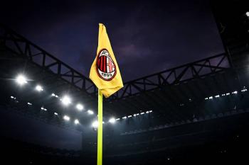 Polic&iacute;a registra la sede del AC Milan en el marco de la venta a RedBird