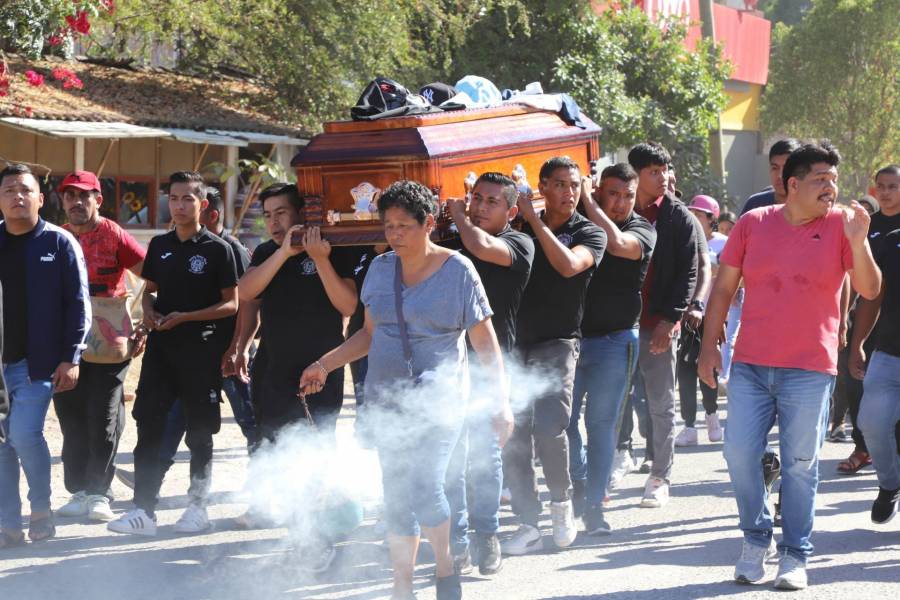 FGR captura a policías involucrados en la muerte del normalista de Ayotzinapa, Yanqui Kothan Gómez