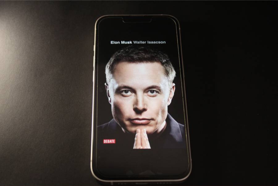 Chatbot Grok de Elon Musk: c&oacute;mo competir&aacute; su c&oacute;digo abierto con OpenAI