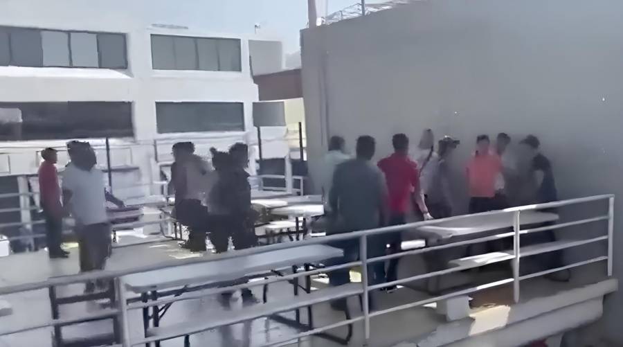 Sujetos ingresan a prepa de la UAGro en Acapulco y golpean a estudiante