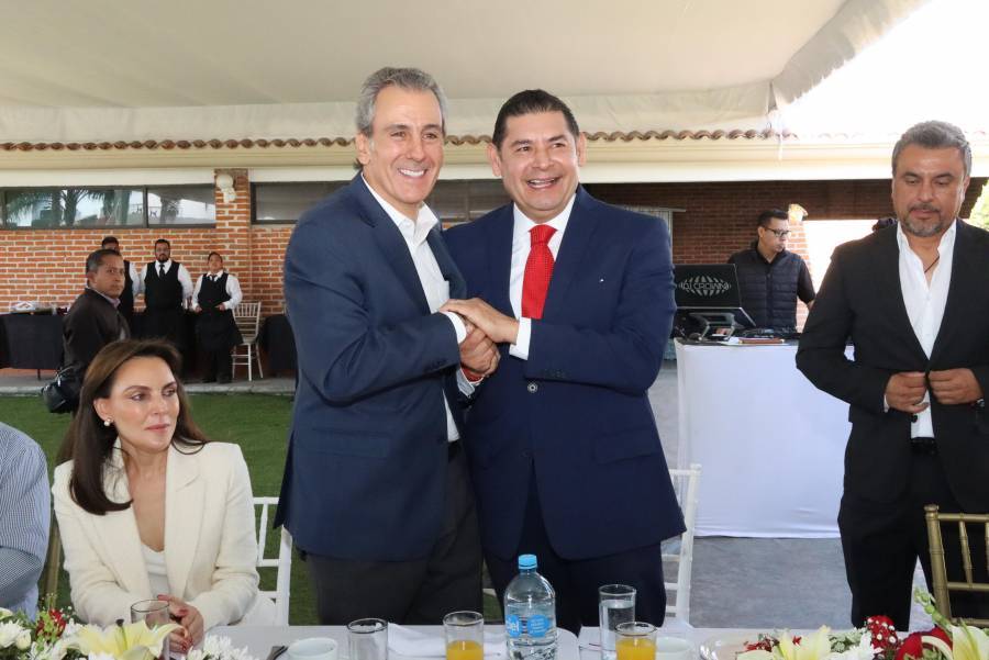 Trabajo coordinado para el desarrollo empresarial de Puebla: Armenta