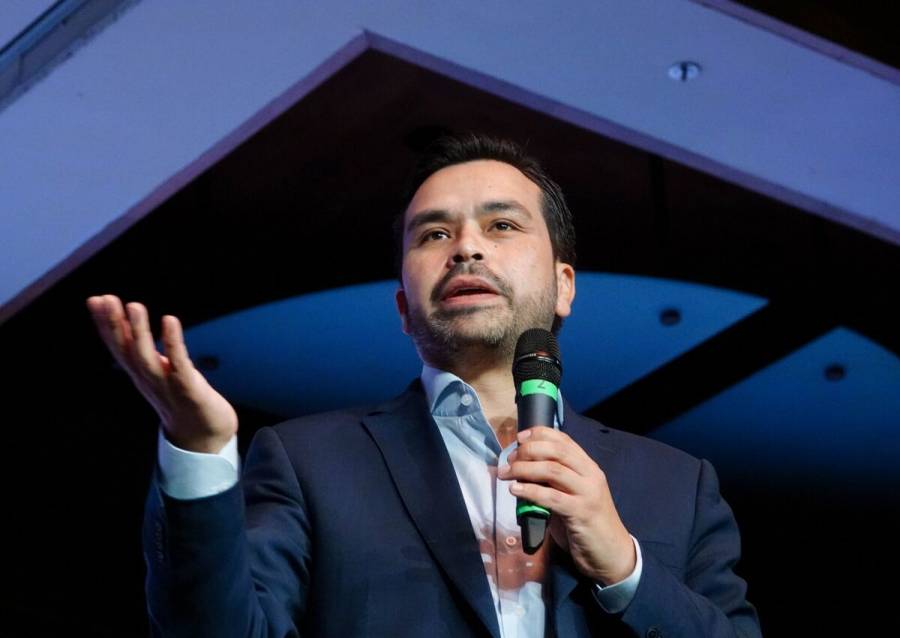 Álvarez Máynez presenta plan para detonar infraestructura