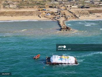 La ayuda humanitaria llevada por barco a Gaza comienza a ser descargada, seg&uacute;n oeneg&eacute;