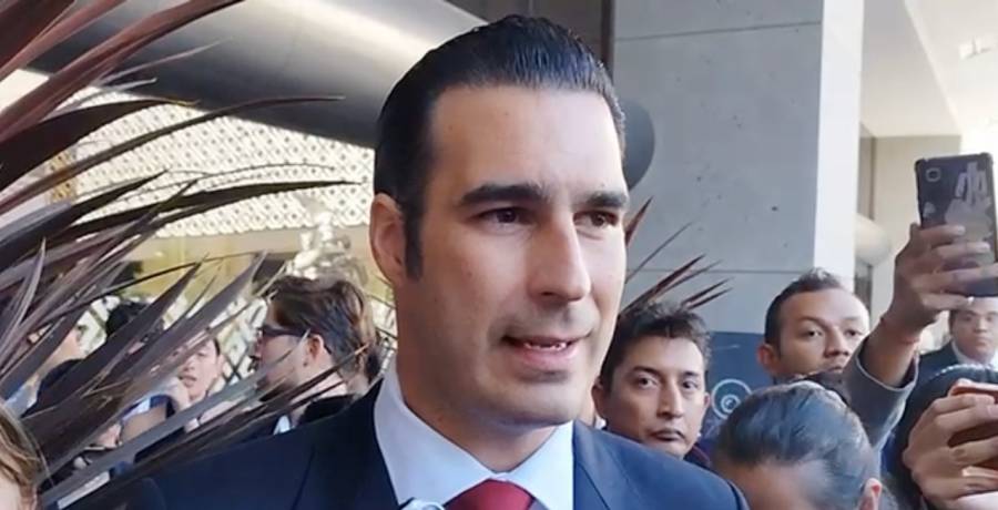 Margarita Zavala y Miguel Torruco se encuentran en un tianguis de la CDMX