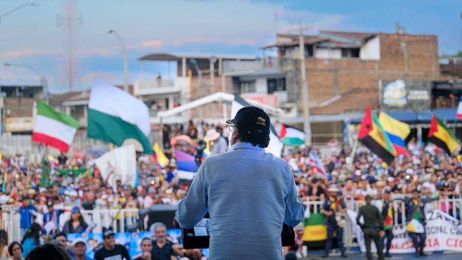 “Nos quieren arrinconar, quieren tumbar el Gobierno del Pueblo”: Petro