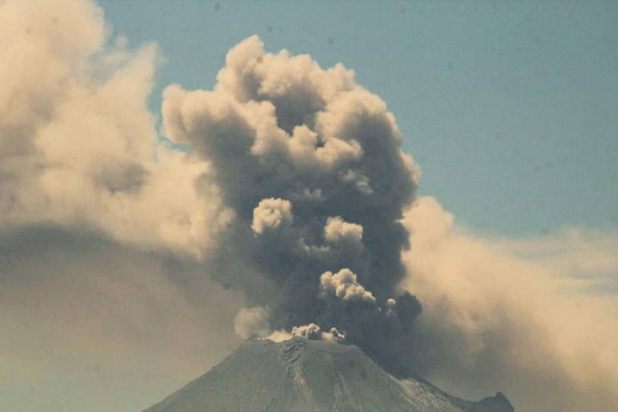 Se registra caída de ceniza en 7 municipios de Puebla; se mantiene alerta Amarilla Fase 2