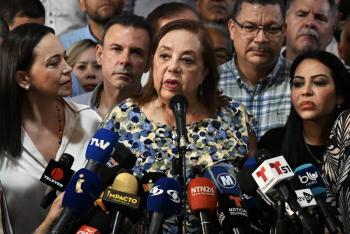 Oposici&oacute;n venezolana choca con muro virtual para postular candidata