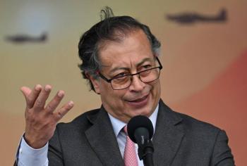 Gustavo Petro pidi&oacute; suspender la vaca por v&iacute;as 4G en Antioquia