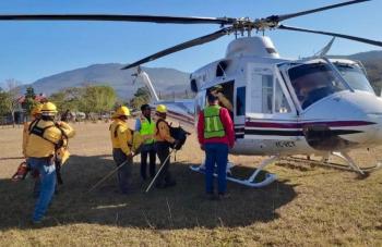 Intensifican lucha contra incendios forestales en SLP con apoyo aéreo