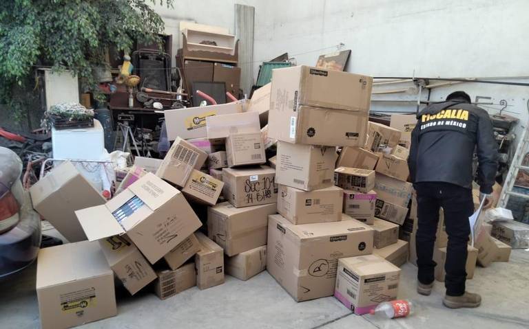 Recuperan cargamento de juguetes robados en Tultitlán, Estado de México