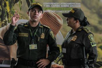 Operativos contra el traacutefico ilegal de fauna y flora en Colombia durante semana santa