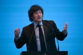 Milei justifica sus insultos contra Petro y revela 