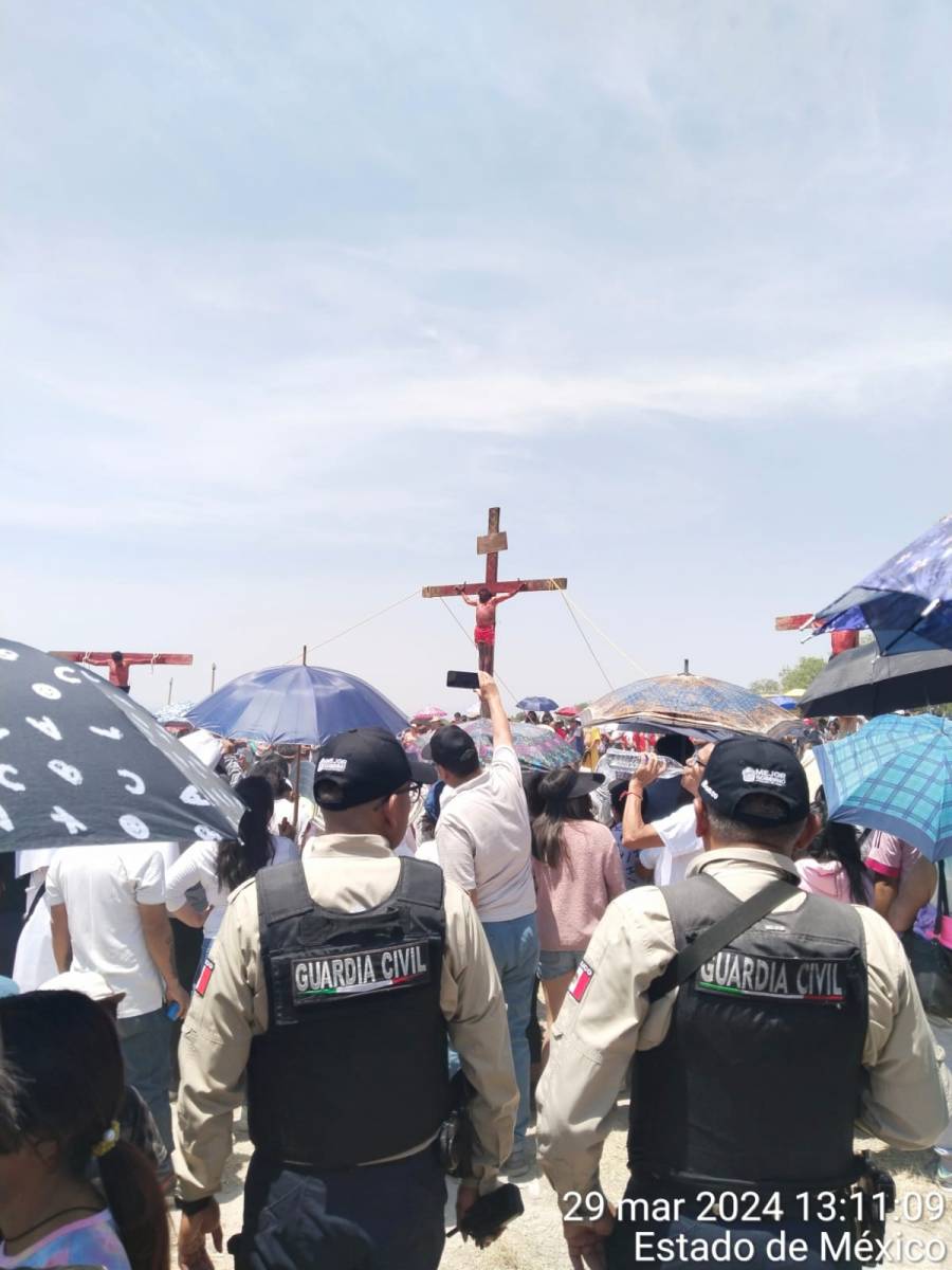 Mas de 25 mil personas asisten a Viacrucis; reportan saldo blanco
