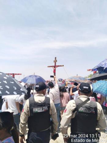 Mas de 25 mil personas asisten a Viacrucis; reportan saldo blanco