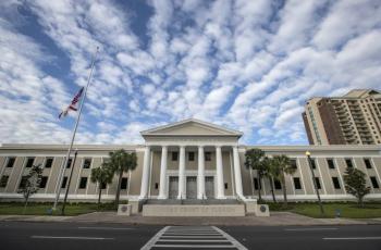 La enmienda al derecho al aborto puede estar en la boleta electoral: Corte Suprema de Florida