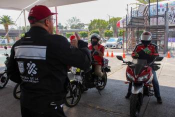 Cumple Motoescuela dos años de instruir a motociclistas para fortalecer la seguridad vial