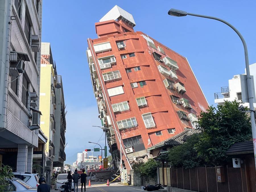 Terremoto en Taiwán provoca colapso de edificios