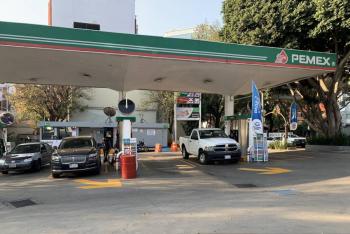 Promedia gasolina precio de 23.27 pesos por litro en México