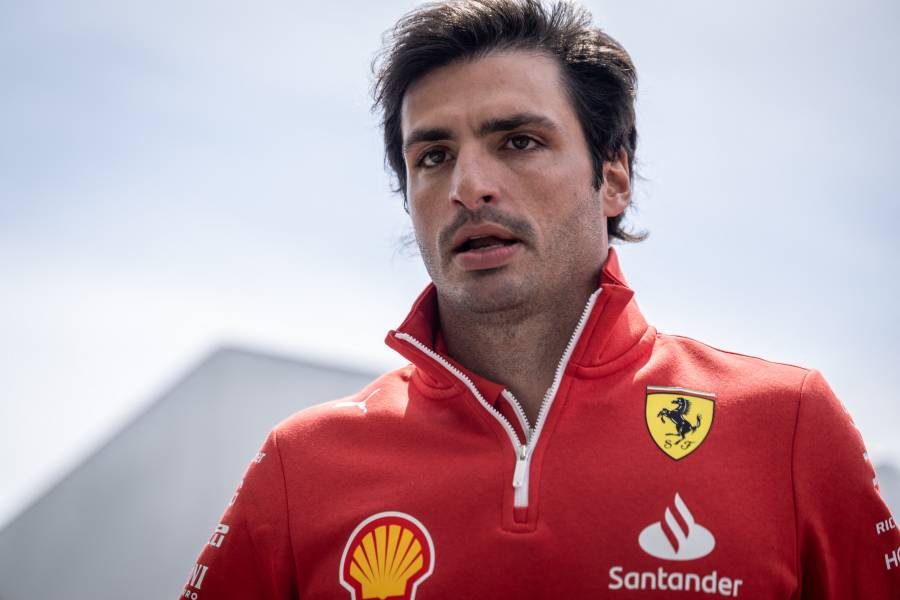 Carlos Sainz quiere resolver su futuro en F1 