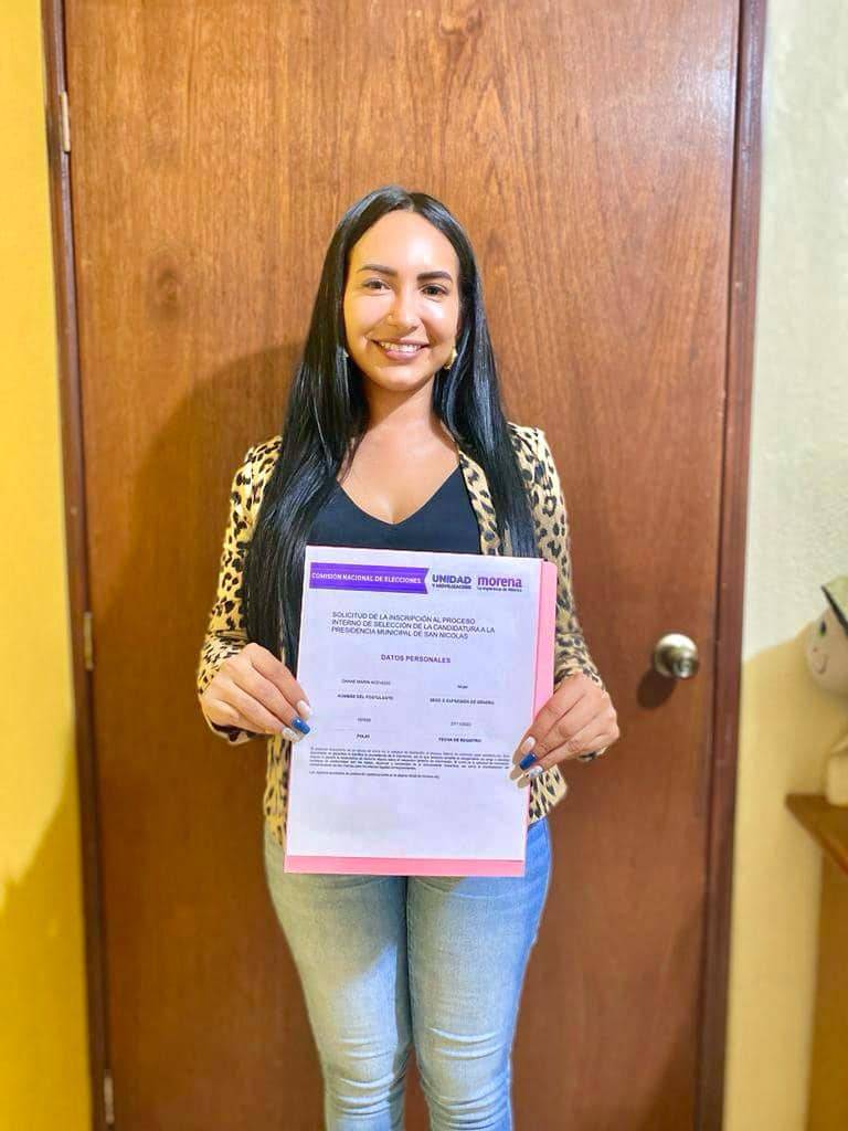 Danae Marin Acevedo se registra como candidata a la presidencia municipal de San Nicolás, Guerrero