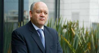 Petro adhiere a la opini&oacute;n del presidente de la Corte Constitucional sobre salud