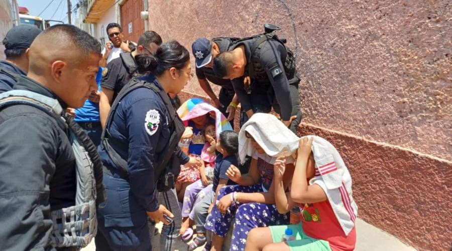 Rescate tras estallido de tanque de gas en San Antonio Zomeyucan, Naucalpan