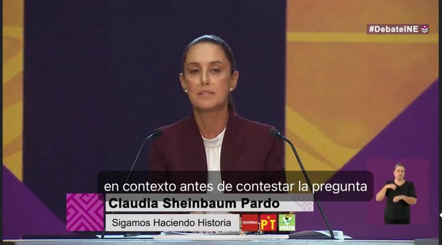 Sheinbaum inicia el debate felicitando a cuerpo diplomático que hoy regresó de Ecuador