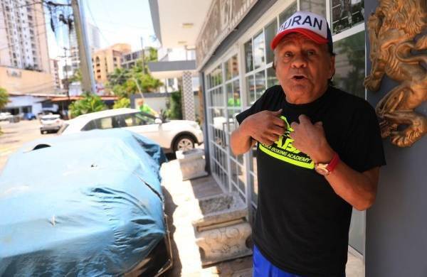 Condenan a un hombre a seis años de cárcel por robar a exboxeador panameño Durán