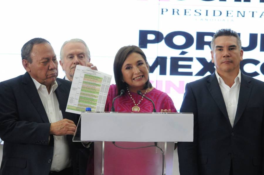 Xóchitl Gálvez pide al INE cancelar las “mañaneras” de AMLO