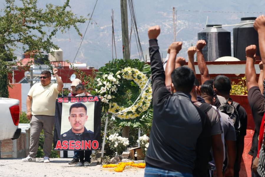 Detenido polic&iacute;a implicado en asesinato de estudiante de Ayotzinapa