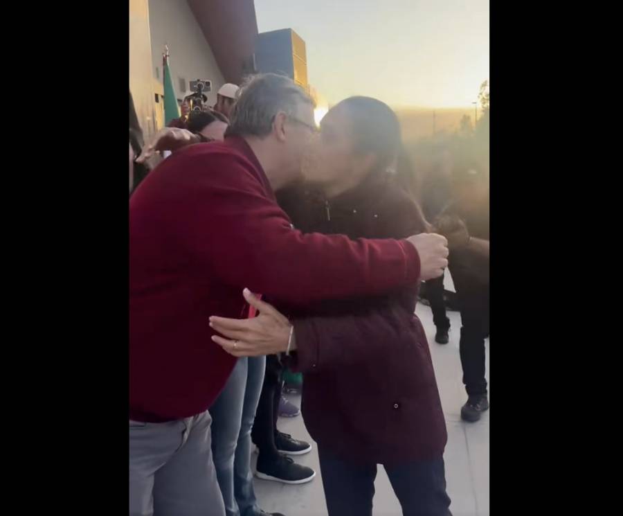 Sheinbaum y Ebrard se reencuentran en Tijuana