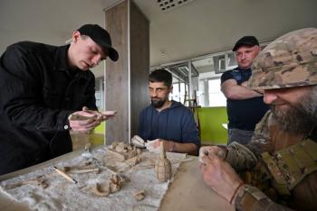 Kiev dice que el frente oriental est&aacute; 