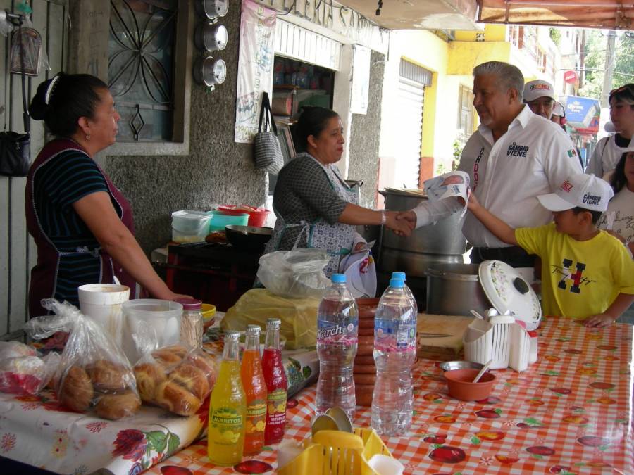 Candidato a la alcaldía de Iztacalco propone medidas para enfrentar la escasez y contaminación del agua