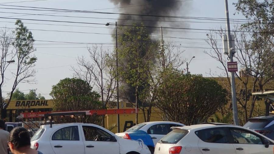Reportan caída de aeronave en Avenida del Imán en Coyoacán, CDMX