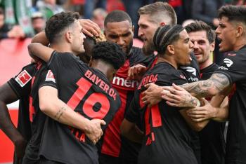 Leverkusen gana su primera Bundesliga tras once t&iacute;tulos seguidos del Bayern