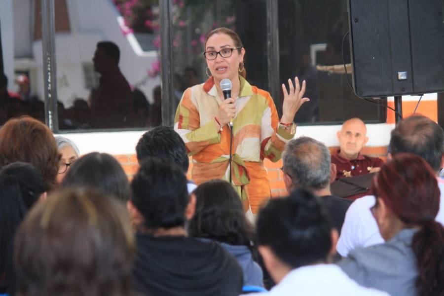 Diputada Azucena Cisneros demanda expansión de oportunidades para jóvenes