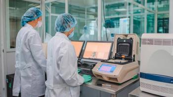 Sesi&oacute;n permanente de trabajo de 100 horas con EPS, anuncia Petro