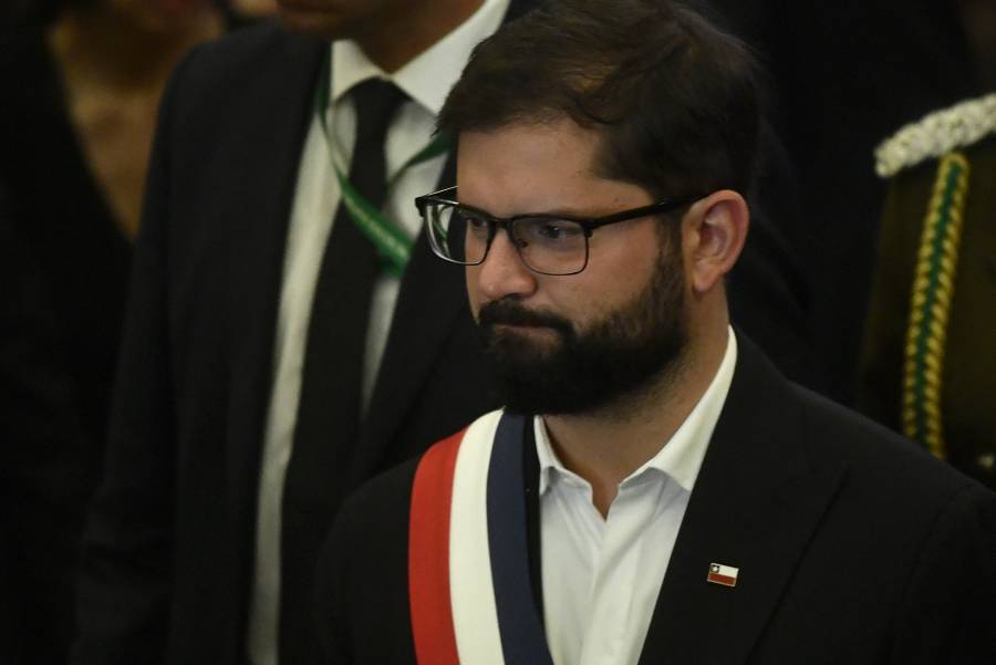 Boric protesta contra Argentina por acusaci&oacute;n de presencia de Hezbol&aacute; en Chile