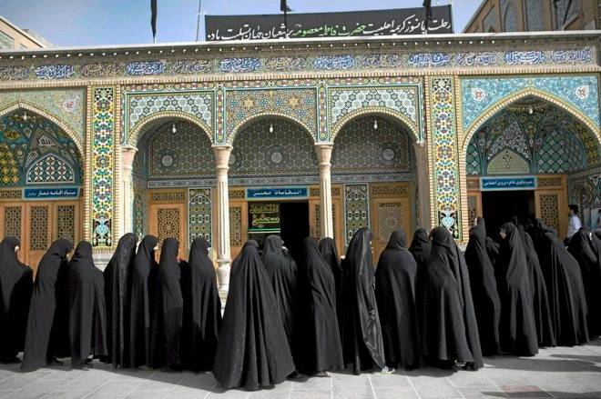 La Policía de la Moral de Irán regresa a las calles para imponer el uso obligatorio del velo