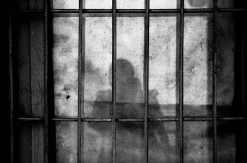 Prisi&oacute;n preventiva oficiosa obstaculiza el desarrollo socioecon&oacute;mico