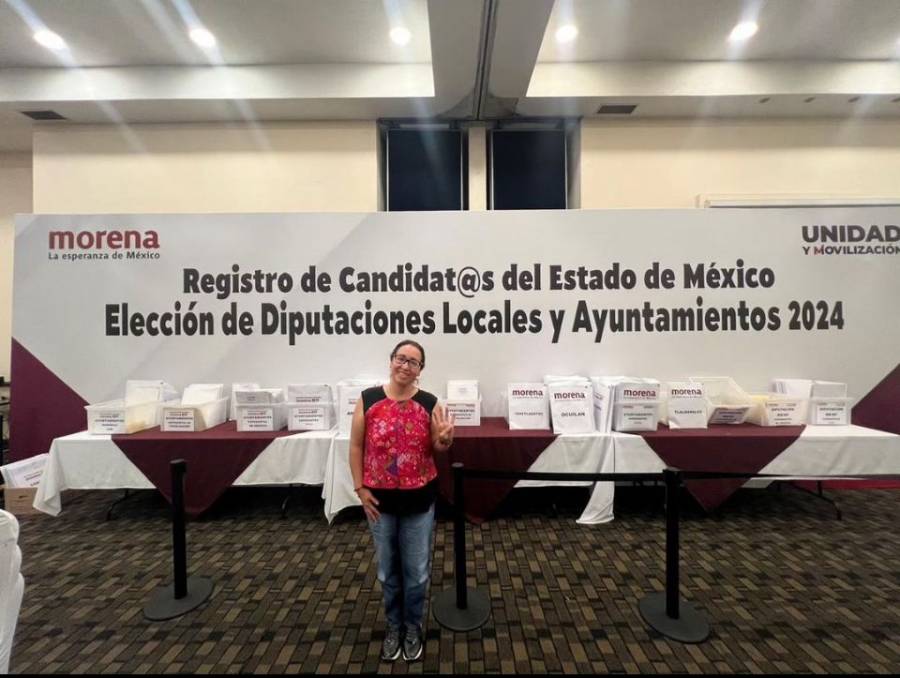 Se registra Azucena Cisneros para competir en Ecatepec por Morena 