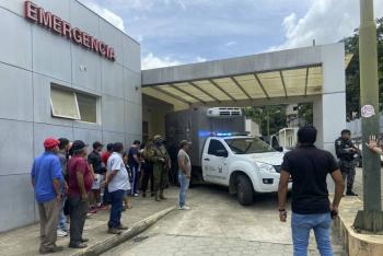 Dos hermanos asesinados y una crisis energ&eacute;tica despu&eacute;s del Ecuador antes de un refer&eacute;ndum