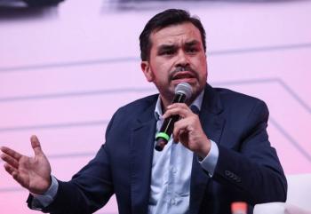 Políticos se cuelgan de AMLO para llegar al poder, asegura Álvarez Máynez