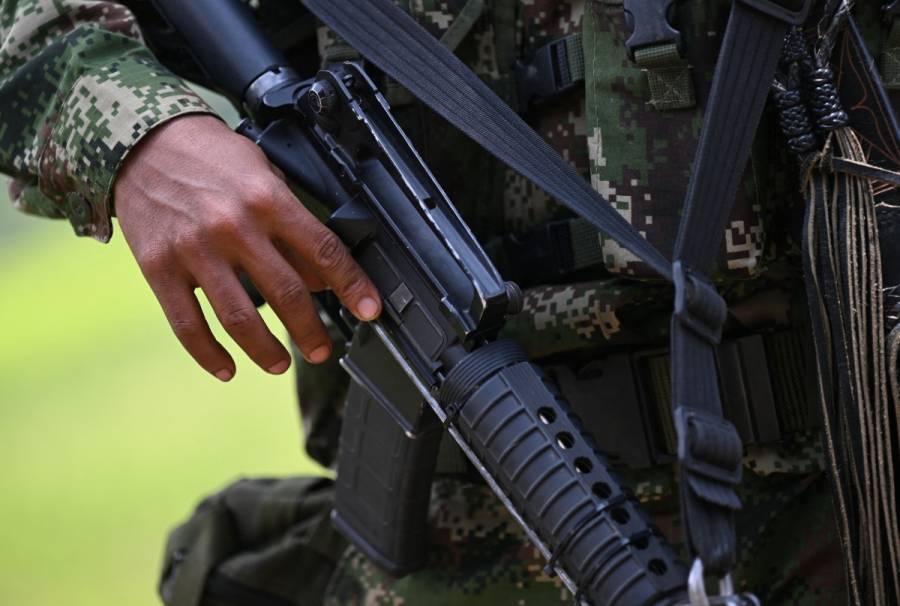 Liberan a 34 militares retenidos por una comunidad en el sur de Colombia