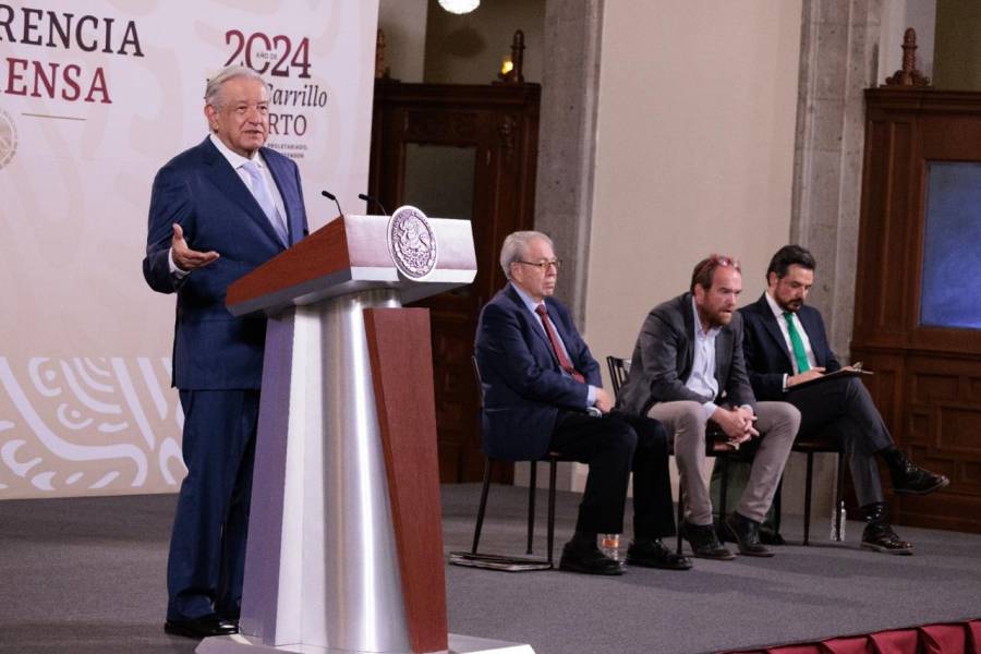 Sí hay riesgo de que SCJN tire Fondo de Pensiones, admite AMLO