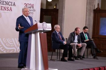 Celebra AMLO aprobaci&oacute;n de Fondo de Pensiones