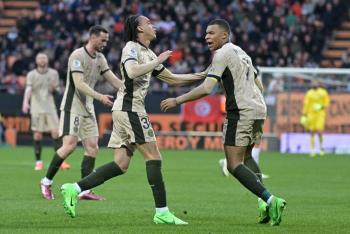 PSG golea en Lorient y acaricia el t&iacute;tulo de Ligue 1