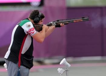 Tiro deportivo mexicano compite en último clasificatorio olímpico de escopeta en Qatar